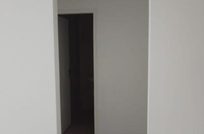 Apartamento situado por trás da Loja 2001